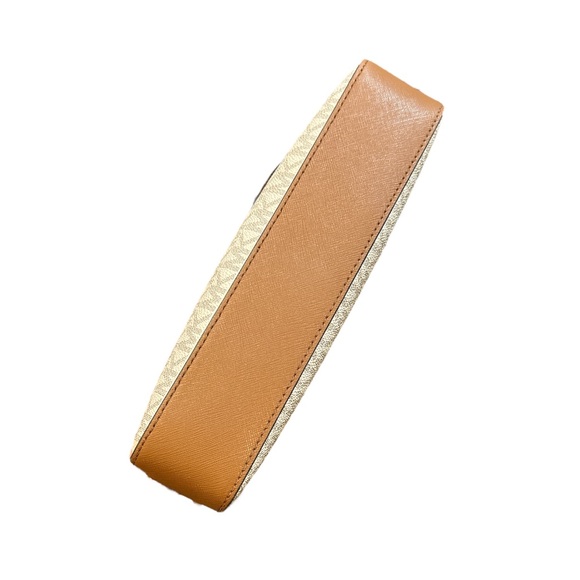 EUC Michael Kors Jet Set Crossbody - Picture 4 of 10